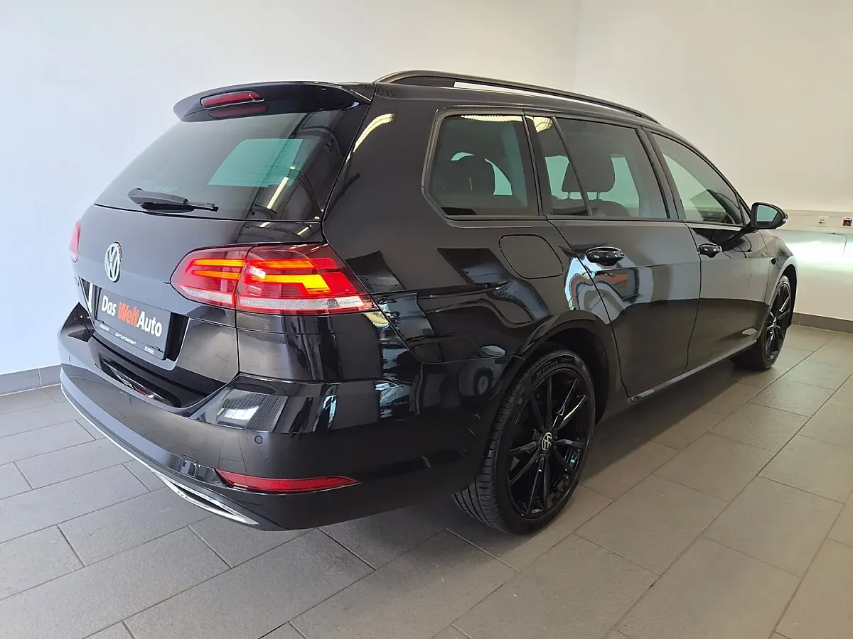 Volkswagen Golf 2019 photo 2