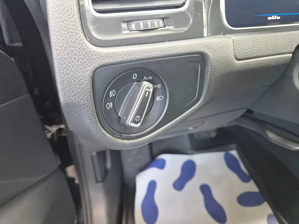 Volkswagen Golf 2019 photo 3