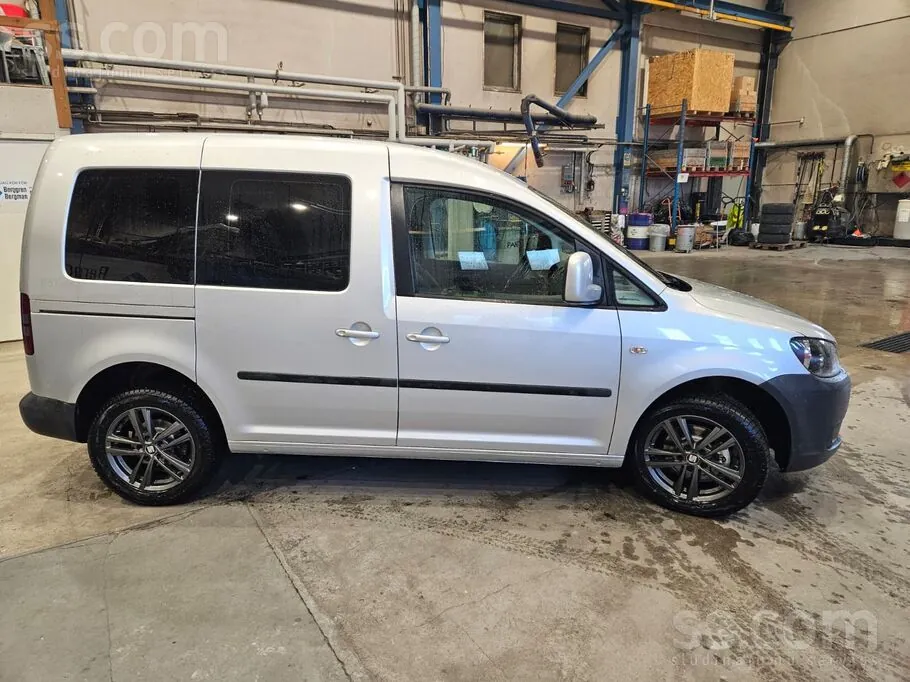 Volkswagen Caddy 2012 photo 2