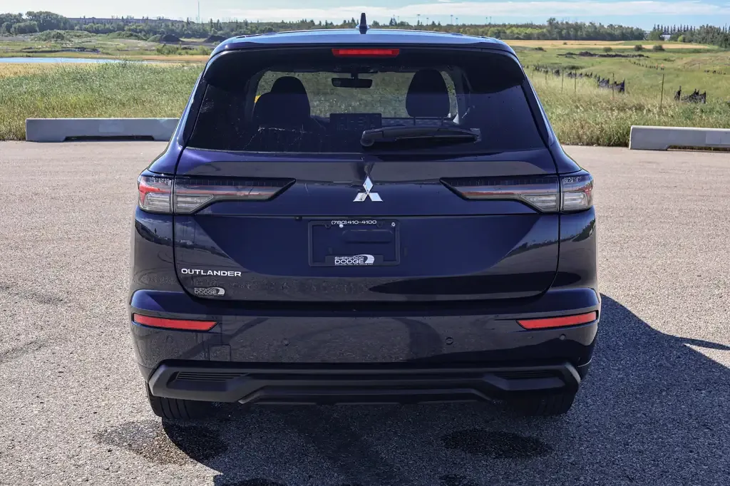 Mitsubishi Outlander 2025 photo 3