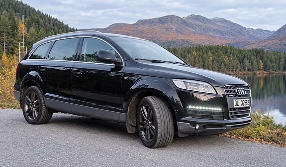 Audi Q7 2007 photo 2