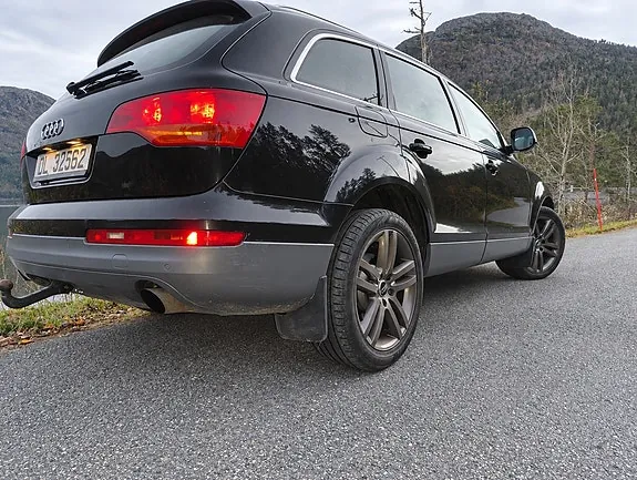 Audi Q7 2007 photo 4