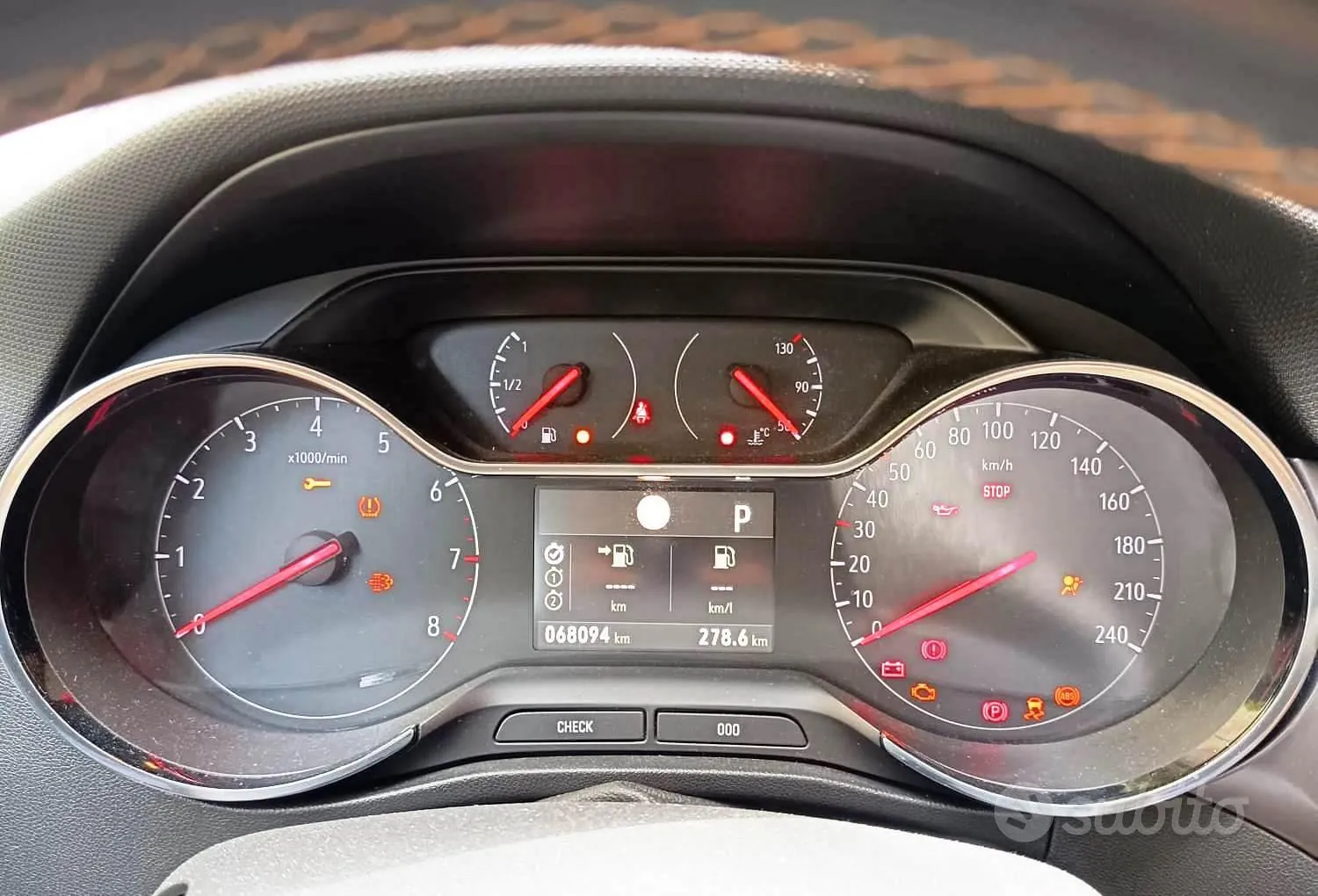 Opel Crossland X 2019 photo 2