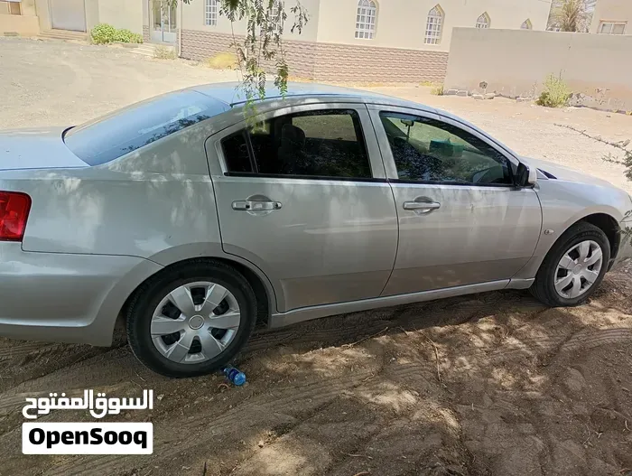 Mitsubishi Galant 2013 photo 4