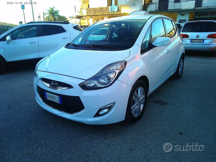 Hyundai Ix20 2011 photo 2
