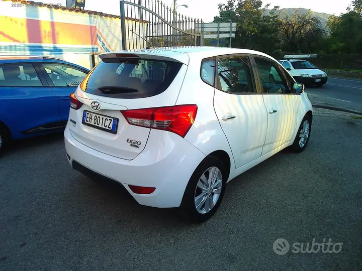 Hyundai Ix20 2011 photo 5