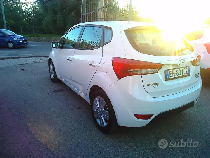 Hyundai Ix20 2011 photo 3
