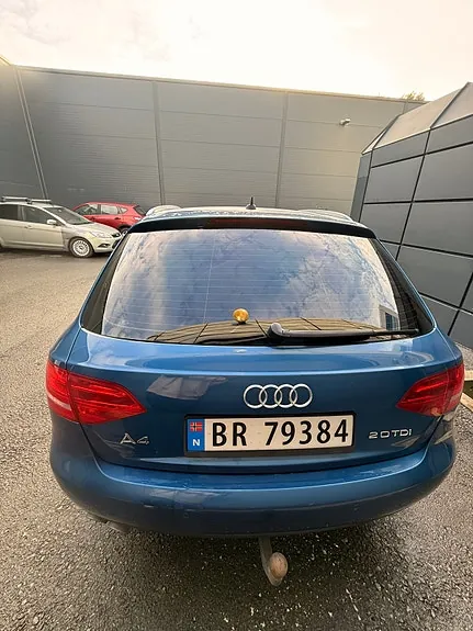 Audi A4 2009 photo 4