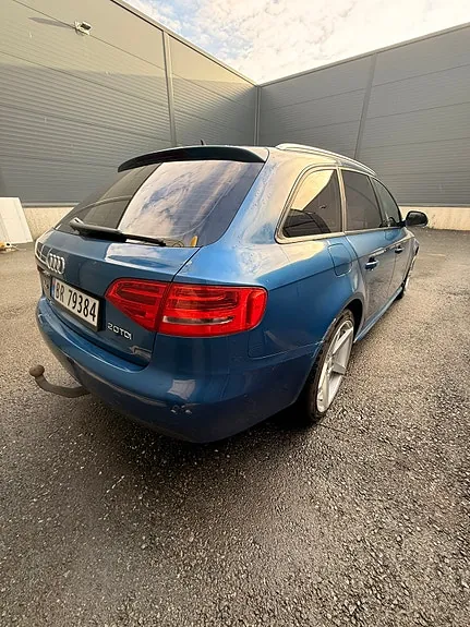 Audi A4 2009 photo 3