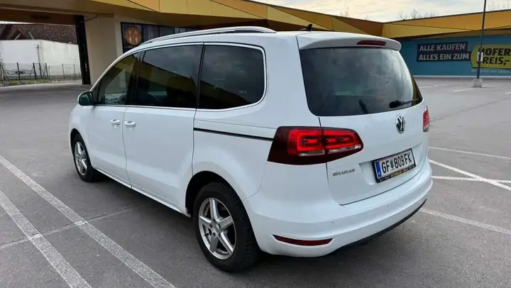 Volkswagen Sharan 2016 photo 2