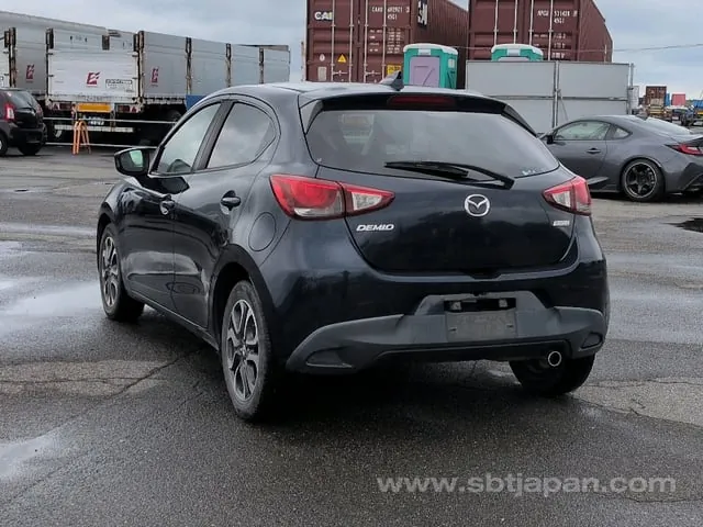 Mazda Demi 2016 photo 3