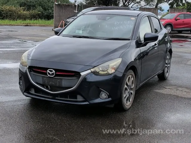 Mazda Demi 2016 photo 2