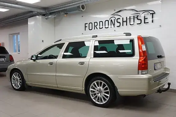Volvo V70 2007 photo 2