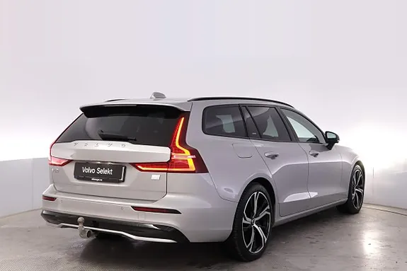 Volvo V60 2023 photo 4
