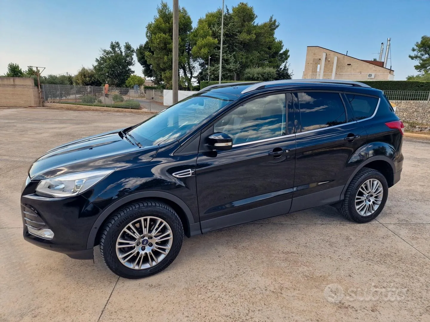 Ford Kuga 2014 photo 3