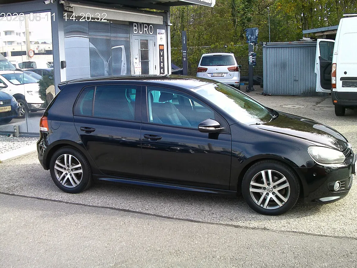 Volkswagen Golf 2011 photo 3