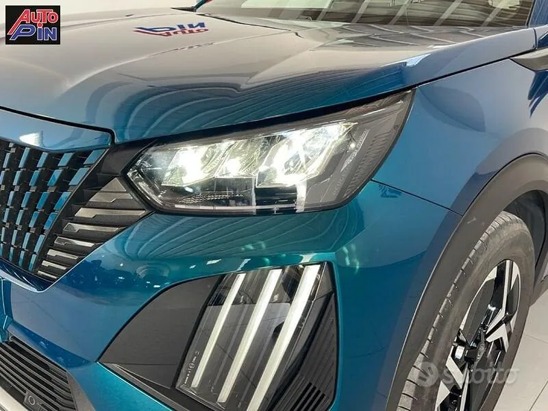 Peugeot 2008 2025 photo 4