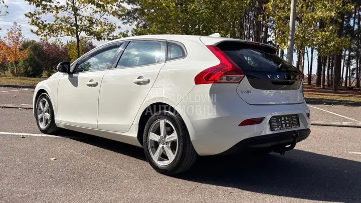 Volvo V40 2013 photo 5