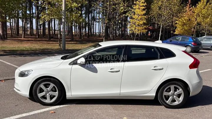 Volvo V40 2013 photo 4