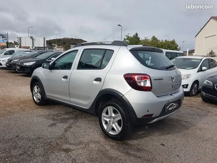 Dacia Sandero 2015 photo 2