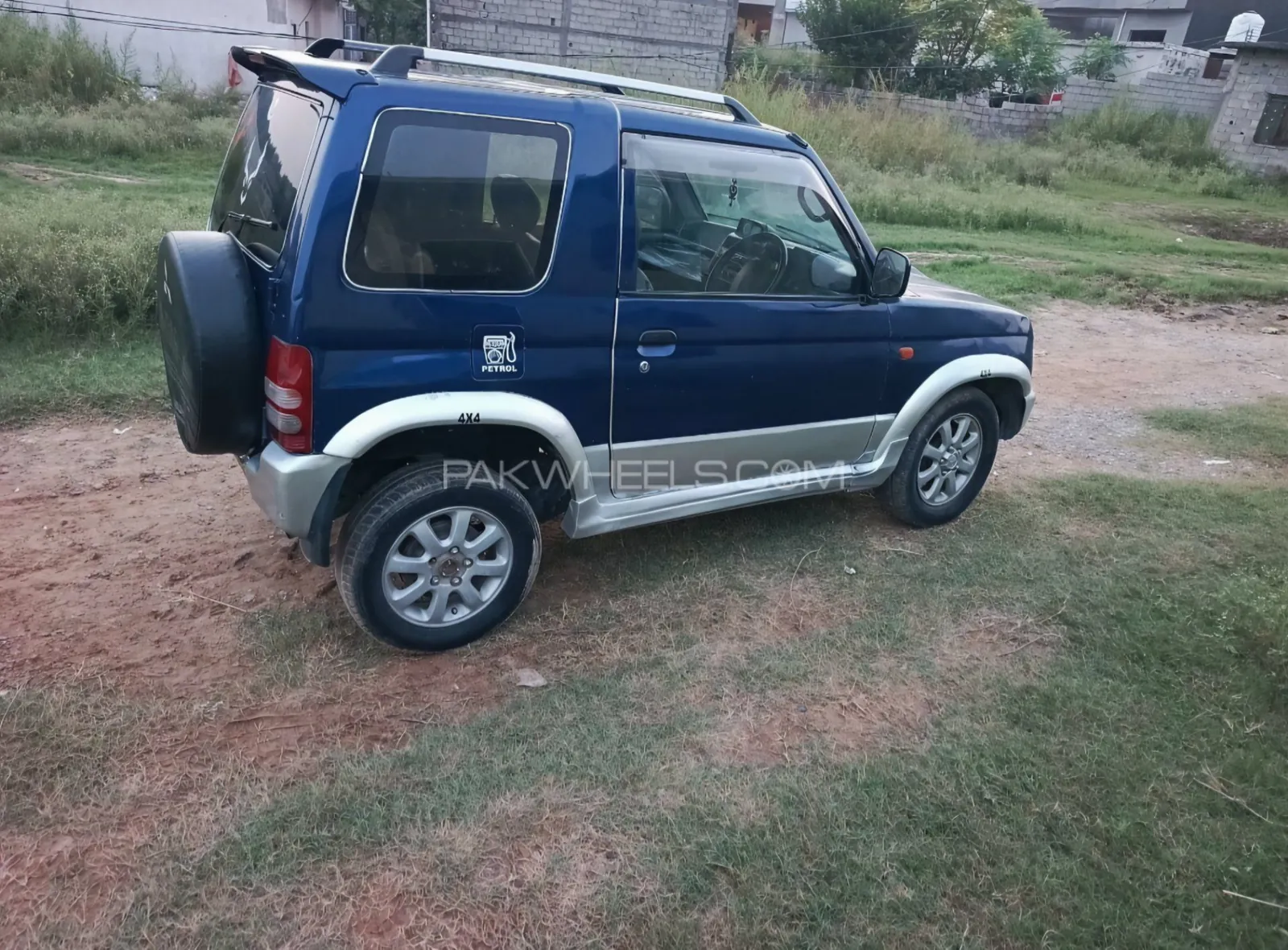 Mitsubishi Pajero Mini
