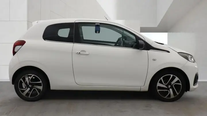 Peugeot 108 2016 photo 5
