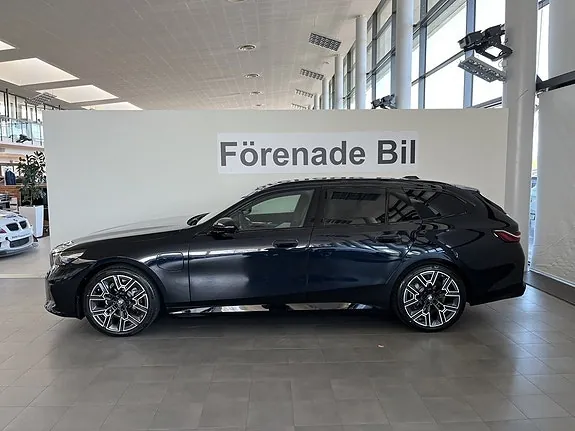 BMW 530E 2026 photo 3