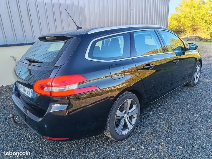 Peugeot 308 2019 photo 5