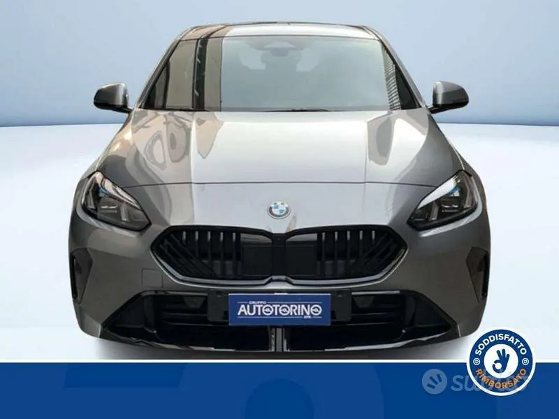 BMW 1 Series 2025 photo 3