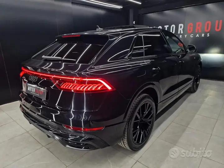 Audi Q8 2021 photo 5