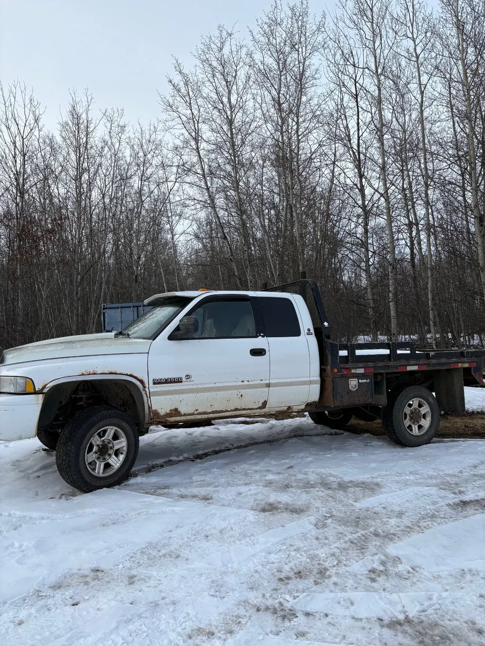 Dodge Ram 3500 2002 photo 2