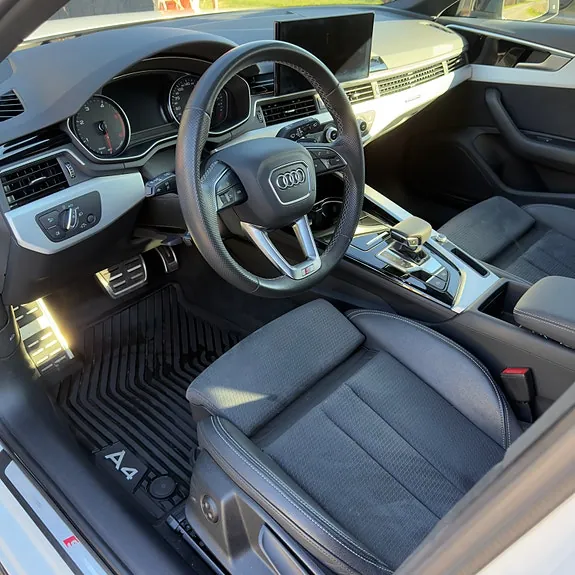 Audi A4 2022 photo 5