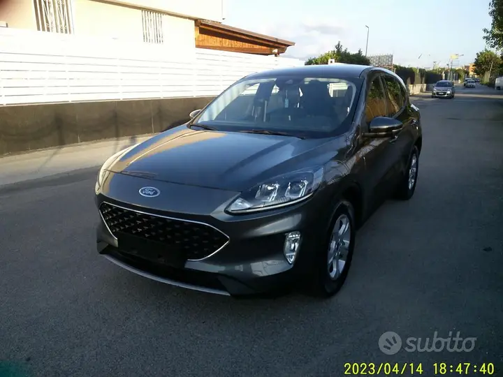 Ford Kuga 2022 photo 3