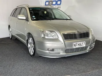Toyota Avensis 2005 photo 2
