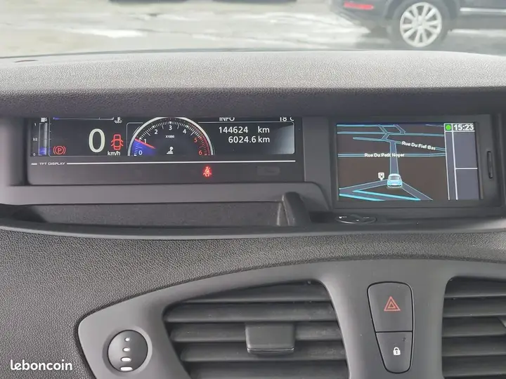 Renault Megane 2015 photo 4