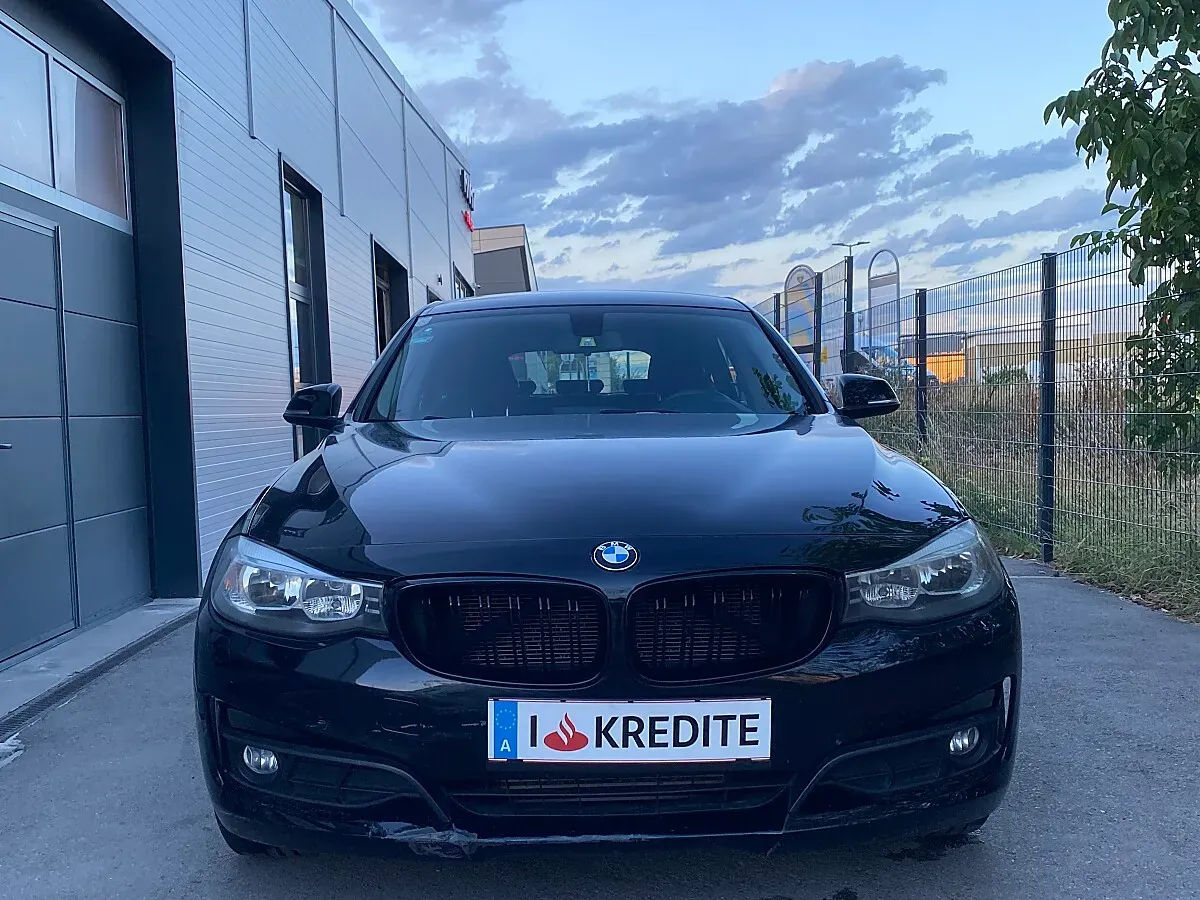 BMW 3 Series 2016 photo 2
