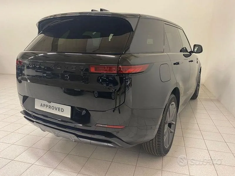 Land Rover Range Rover Sport 2025 photo 2