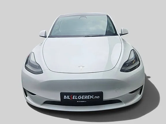 Tesla Model Y 2024 photo 2