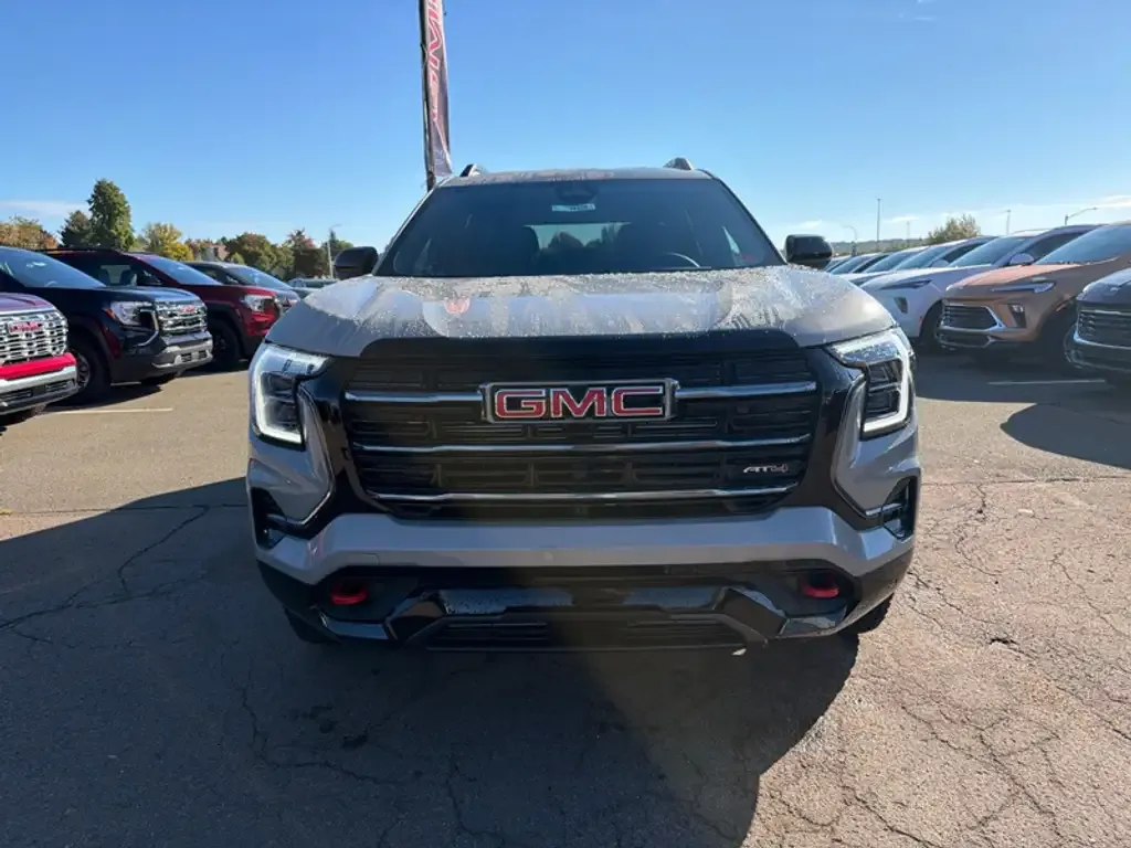 GMC Terrain 2027 photo 2