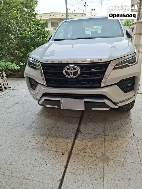Toyota Fortuner 2025 photo 3
