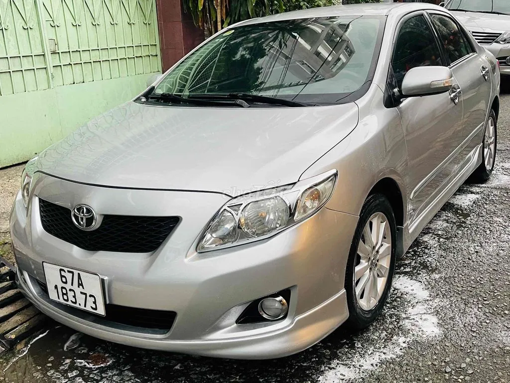 Toyota Corolla Altis 2010 photo 2