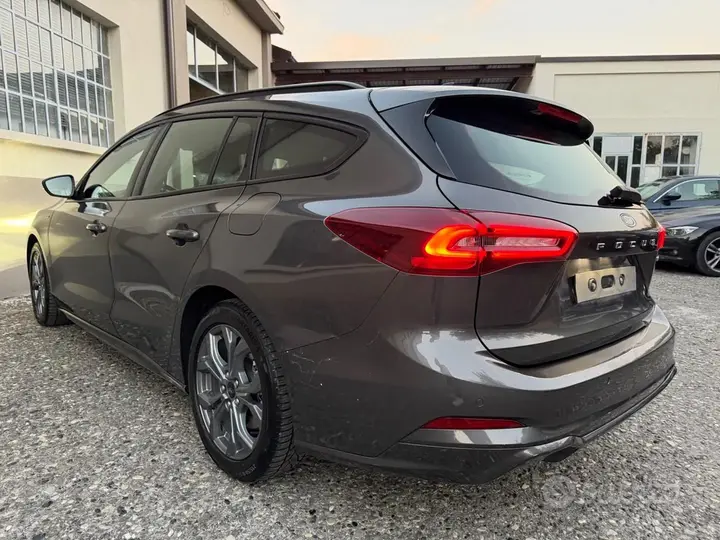 Ford Focus 2023 photo 4