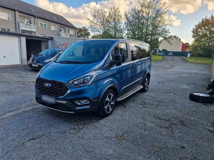 Ford Tourneo Custom