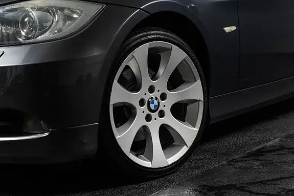 BMW 320D 2008 photo 3