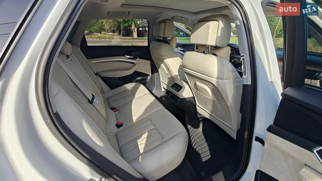 Audi E-Tron 2020 photo 4