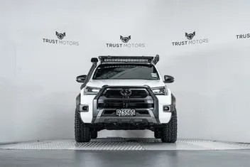 Toyota Hilux 2025 photo 5