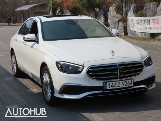 Mercedes-Benz E-Class 2022 photo 2