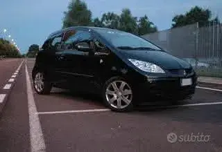 Mitsubishi Colt 2005 photo 2
