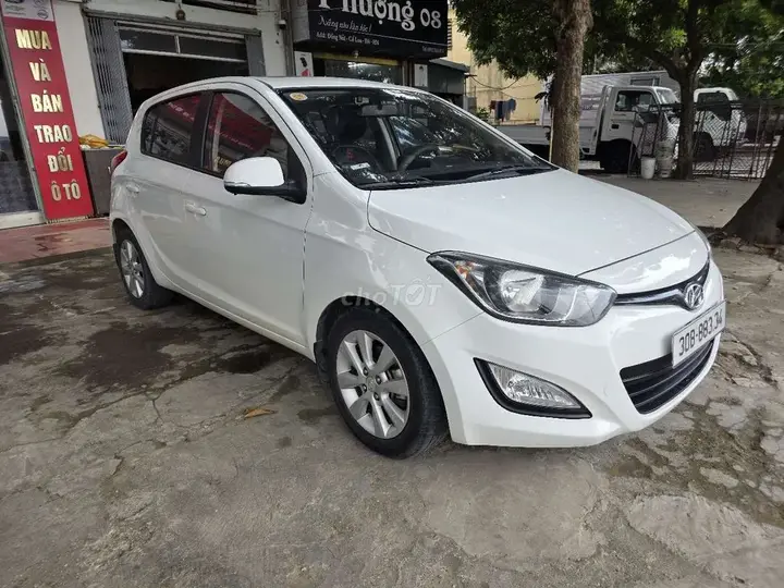 Hyundai I20 2013 photo 2
