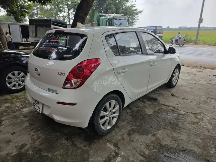Hyundai I20 2013 photo 3